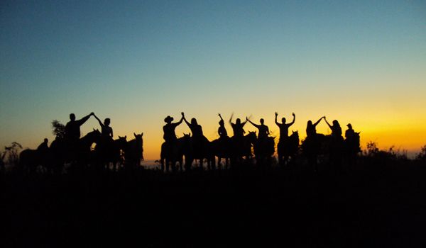 Nova edição da Cavalgada do Pôr do Sol ocorre neste sábado