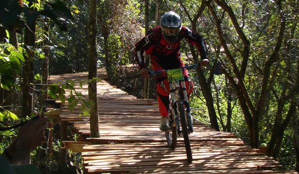 V Desafio da Santa de Downhill Urbano acontece em Salto 
