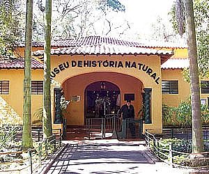 Alimentação dos animais do Museu de História Natural exige cuidados