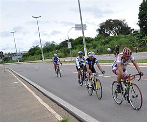 Circuito de Ciclismo reúne dezenas de esportistas em Itu