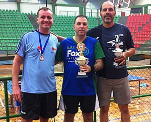 Mesatenistas ituanos participam de torneio em Valinhos