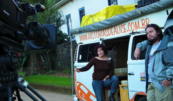 "Kombi Alice" visita a Fazenda do Chocolate