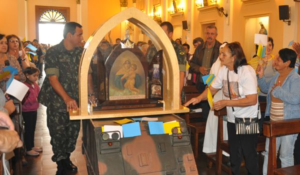 Imagem original da Mãe Peregrina de Schoenstatt chega a Itu