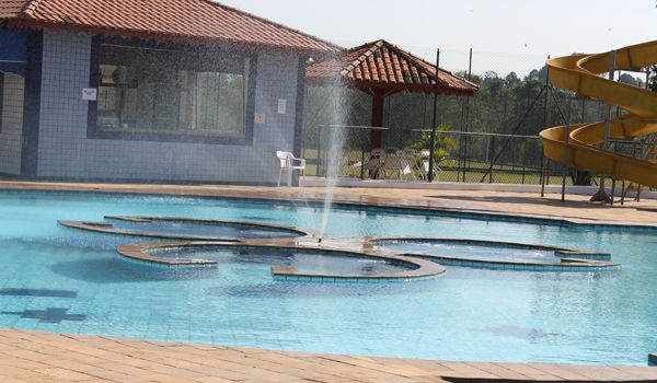 Day use no Hotel Fazenda Casa Velha é opção para se refrescar 