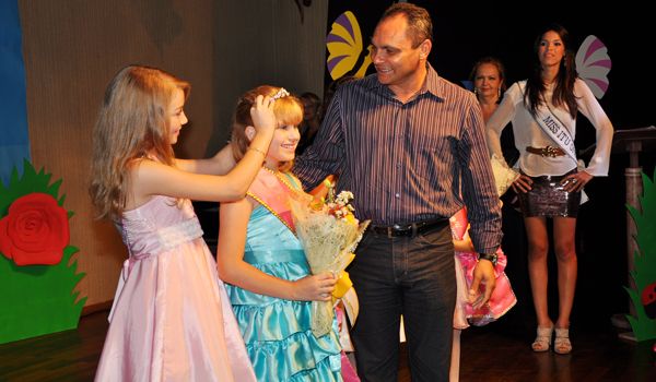Natália Giorgiou de Freitas é eleita Miss Itu Infantil 2012
