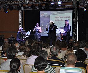 Grande público prestigia apresentação de música italiana em Itu