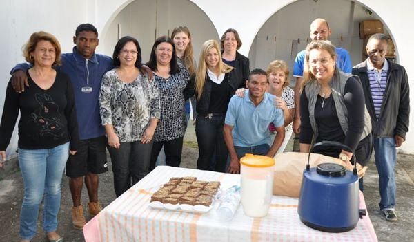 Centro de Assistência Social promove café com moradores de rua
