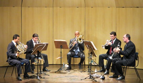 Com casa cheia, Quinteto de Metais da Osesp se apresenta em Itu
