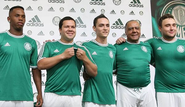 De camisa nova, Palmeiras inicia em Itu caminhada rumo à Série A