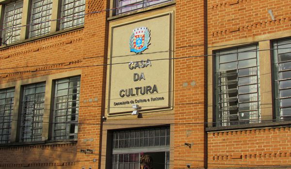 Casa da Cultura promove aula aberta gratuita de Dança-Afro