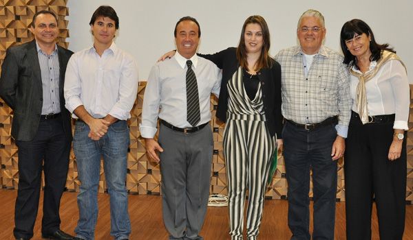 Membros de conselhos municipais de Itu tomam posse 