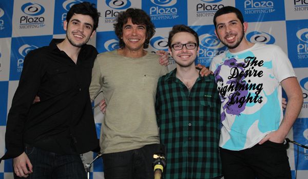 Show do Milton Guedes reúne mais de 400 pessoas no Plaza Shopping Itu