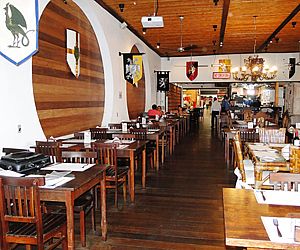 Vero Ristorante contrata churrasqueiro e auxiliar de cozinha