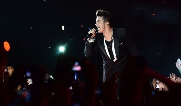 Gravação do novo DVD de Luan Santana tem show de luzes e cores