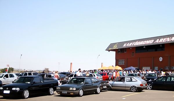 Mega Encontro de Carros Preparados atrai mais de nove mil pessoas