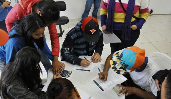 Projeto Tocar reúne adolescentes no Cras "Frei Alípio