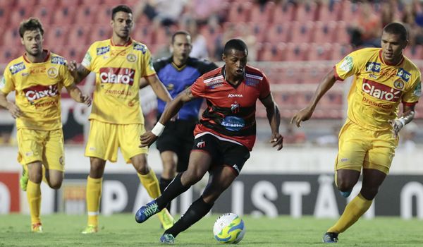 Ituano fica só no empate em casa, mas segue na zona de classificação