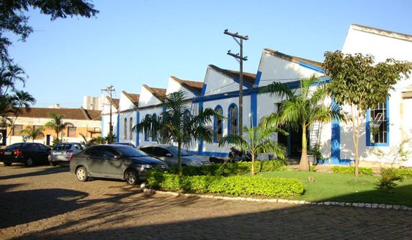 Fama Fitness Academia promove 1ª Feira/Bazar da Mulher