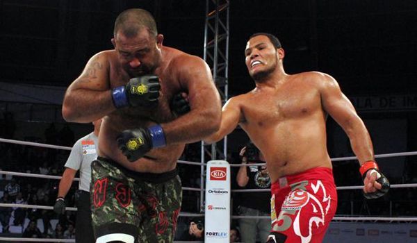 Jungle Fight retorna a Itu com disputa do cinturão até 57 kg