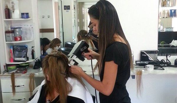Shirley Salão de Beleza tem novo método para megahair