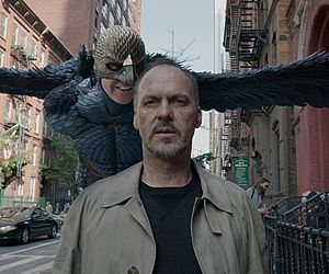 Birdman ou (A Inesperada Virtude da Ignorância)