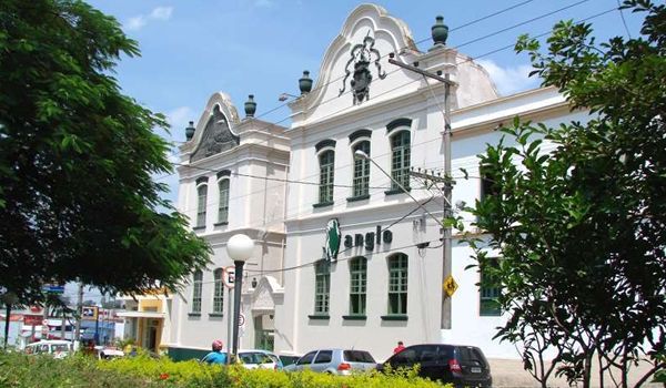 Colégio Anglo realiza concurso de bolsas para Extensivo 2015