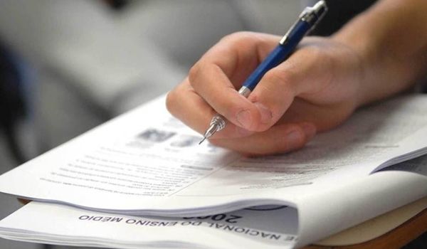 Colégio Anglo aplica simulado gratuito do ENEM neste domingo
