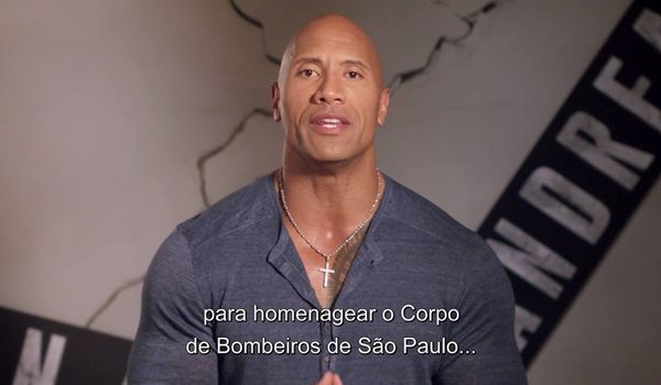 Bombeiros de São Paulo são homenageados pelo astro "The Rock"