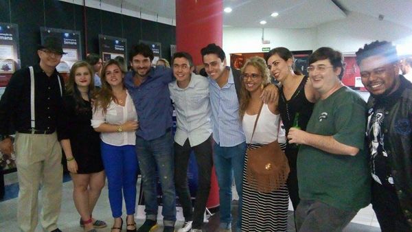 Ator Ricardo Vandré finaliza projeto com curta exibido em sala lotada