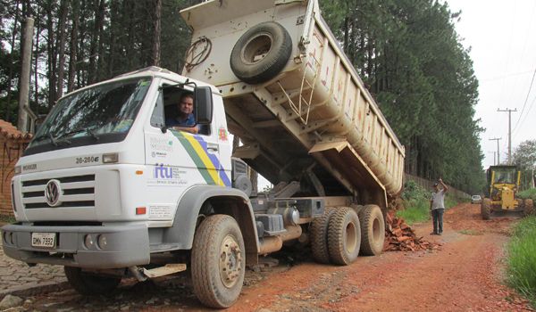 Trabalho de conservação é intensificado nas estradas rurais de Itu