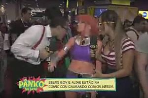 Lambida em participante do Comic Coon