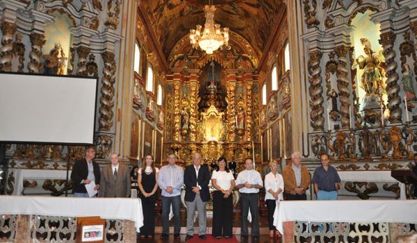 Entregues obras de restauro do altar mor da Igreja Matriz de Itu