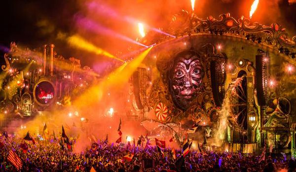 Tomorrowland Brasil promove ação em prol de crianças e jovens carentes