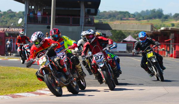 Dada a largada em Itu pro Supermoto Brasil Cup FPM 2016