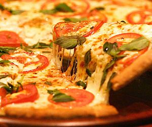 Pizza: Uma deliciosa paixão nacional