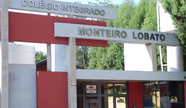 Colégio Monteiro Lobato participa do programa Mundo Empresarial