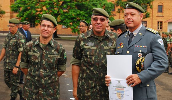 Cerimônia comemora o 99º aniversário do Quartel de Itu