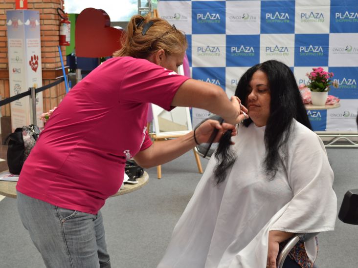 Plaza Shopping Itu realiza corte de cabelo solidário no domingo