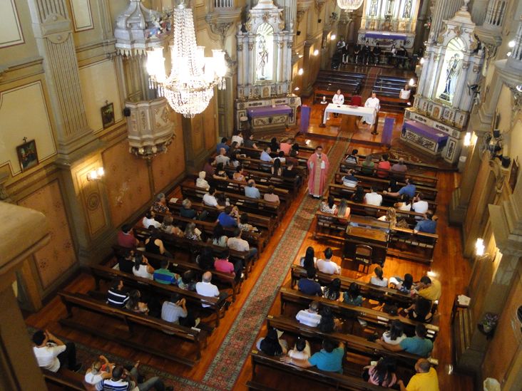 Igreja do Patrocínio sedia 6ª missa pelos casais no domingo
