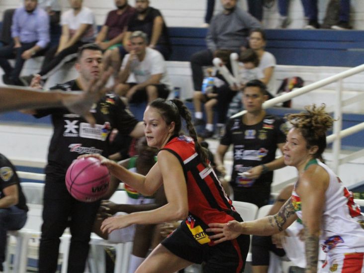 Ituano Basquete é derrotado em casa no 1º jogo das 4ªs de final da LBF