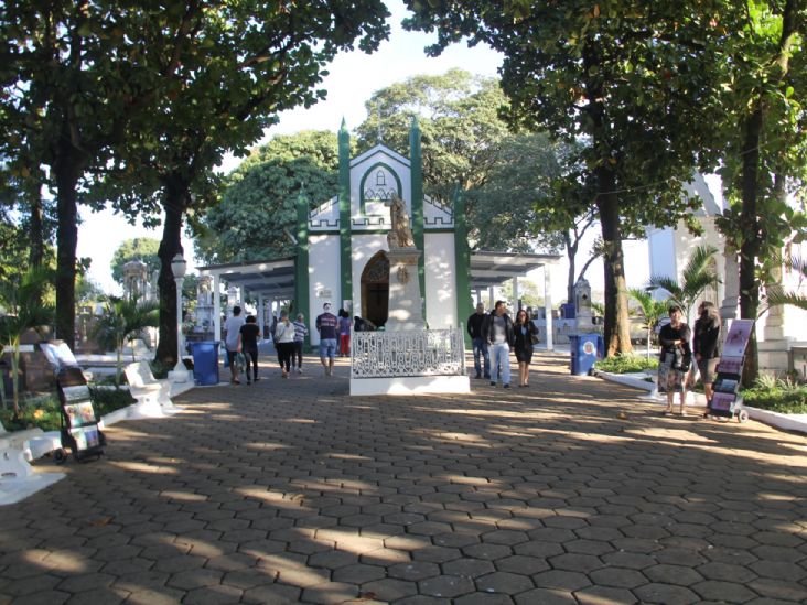 Cemitério Municipal de Itu terá duas missas em memória dos pais
